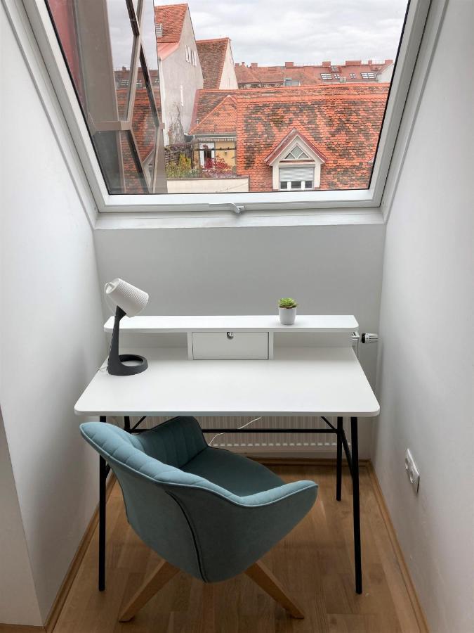 Carillon By Bestchoice - Old City - Self Check-In With Parking Option Graz Eksteriør billede